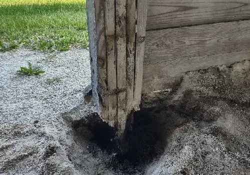 A rotting wood column in Illinois