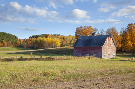 Michigan post-frame solutions showcased through a modern Midwest barn on rural farmland